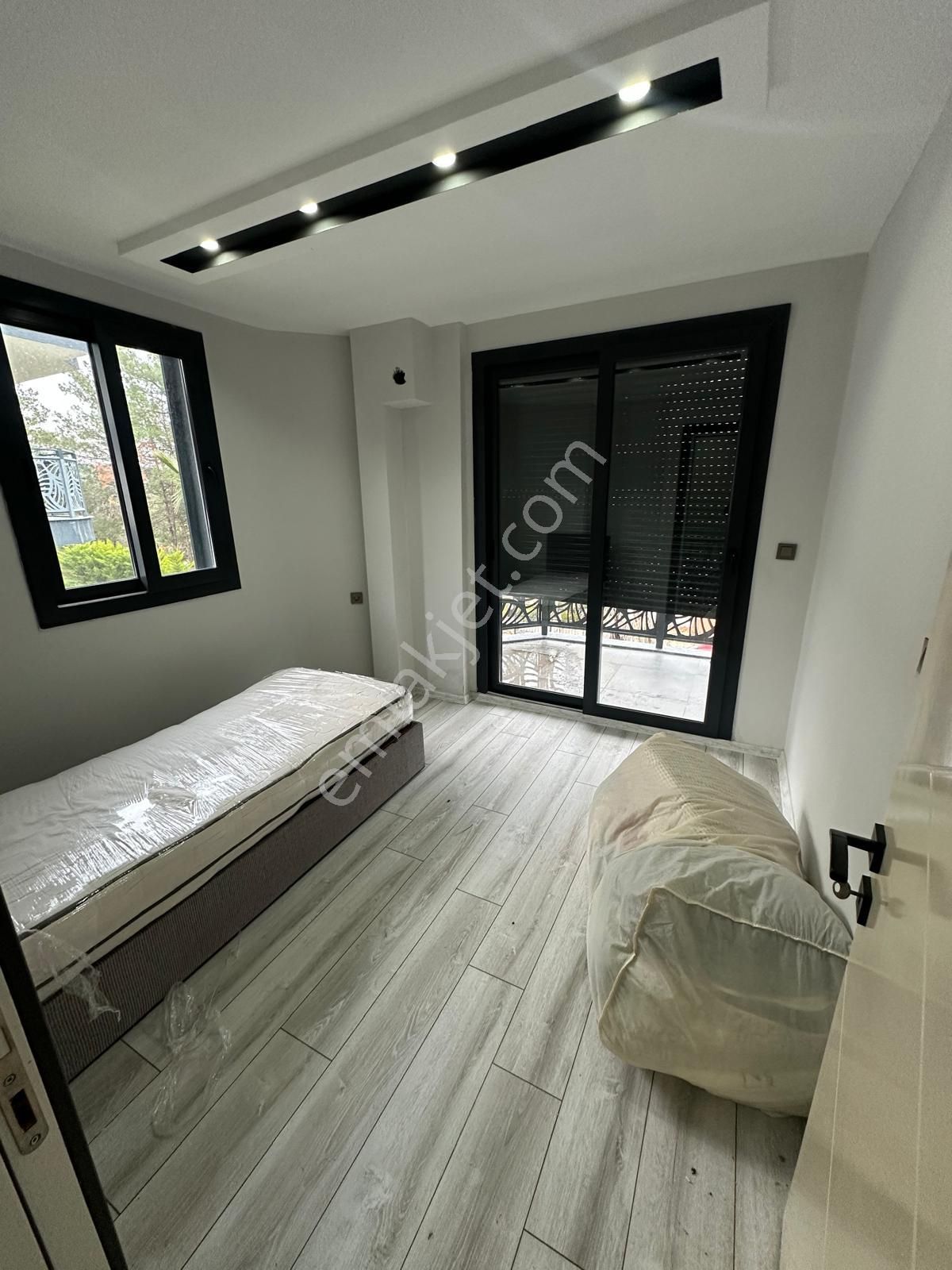 Kuşadası Soğucak'ta Doğayla İç İçe Müstakil Havuzlu Villa - Görsel 6