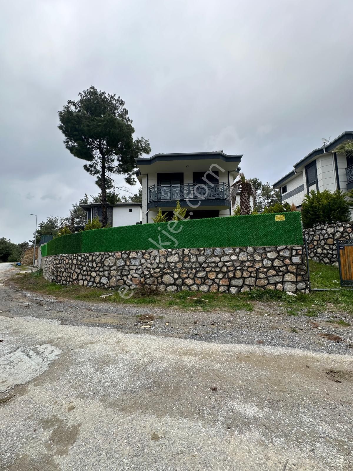 Kuşadası Soğucak'ta Doğayla İç İçe Müstakil Havuzlu Villa - Görsel 21