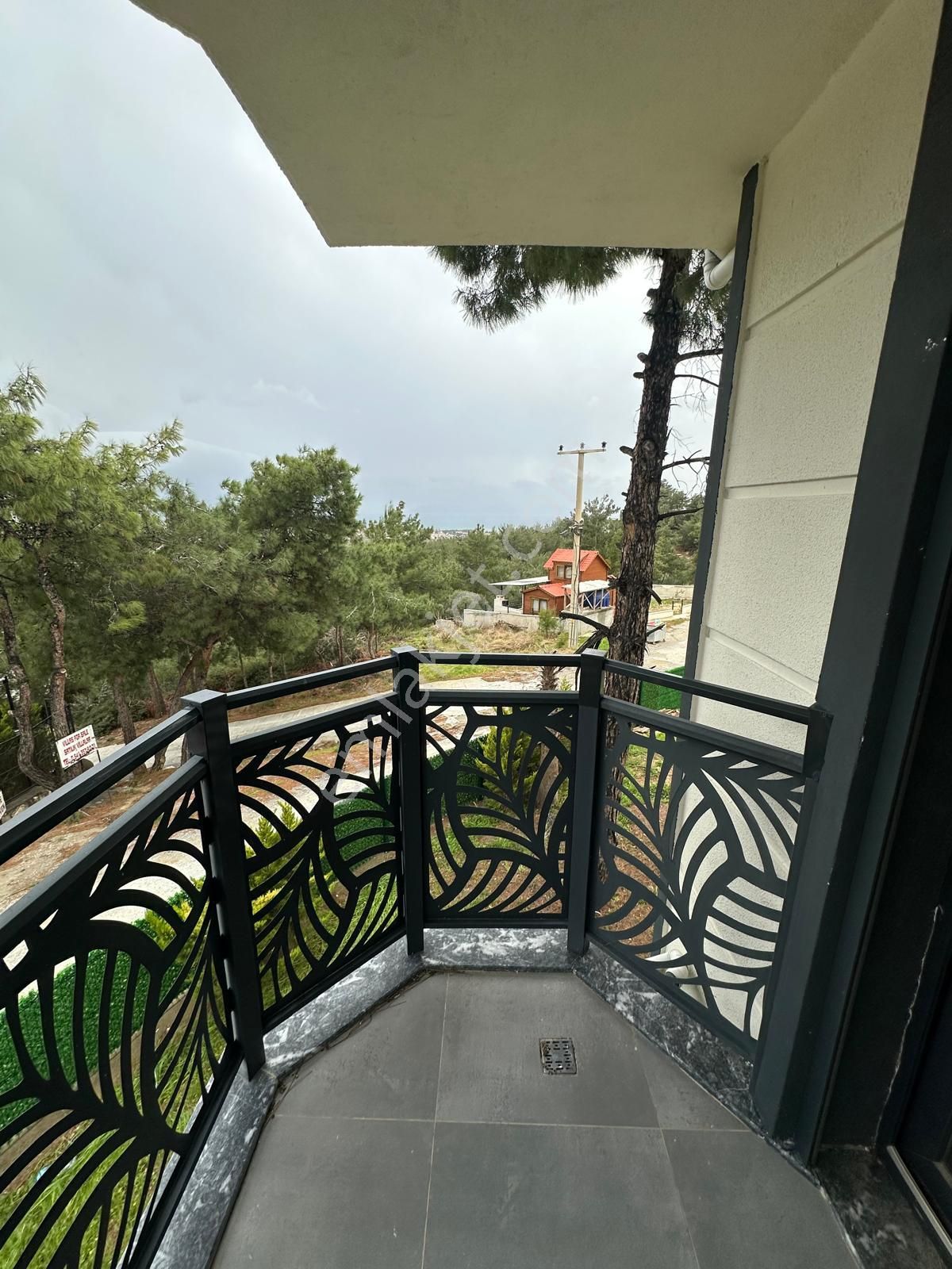 Kuşadası Soğucak'ta Doğayla İç İçe Müstakil Havuzlu Villa - Görsel 11