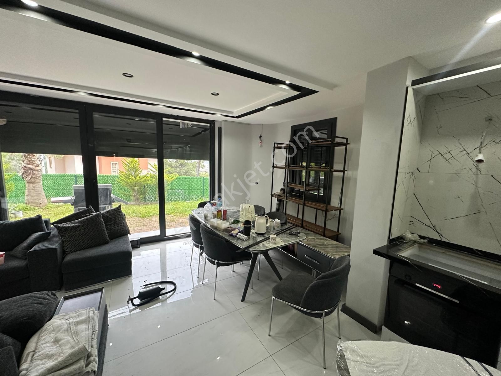 Kuşadası Soğucak'ta Doğayla İç İçe Müstakil Havuzlu Villa - Görsel 12