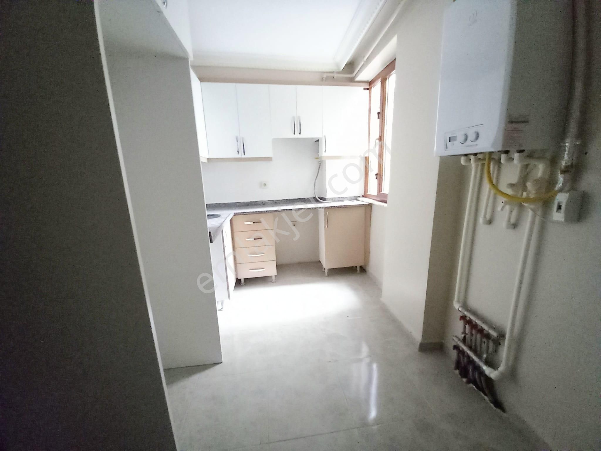 Arakat Formunda-ayr Mutfaklı-karanlık Odasız 2+1 - Görsel 13