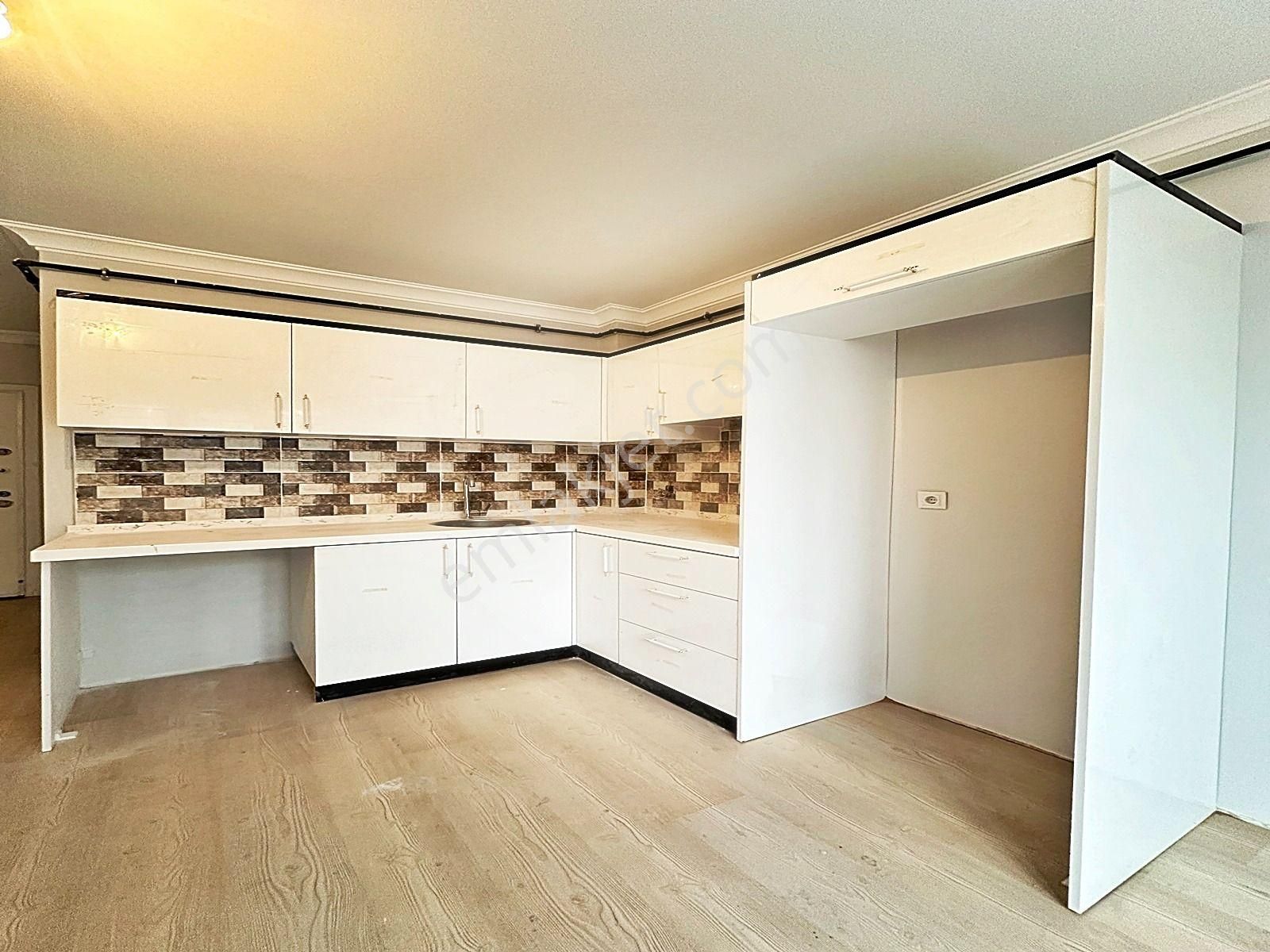 Güvenlikli Site İçi Metrobüse 5 Dakika Mesafede 2+1 Sıfır Daireler !!! - Görsel 14