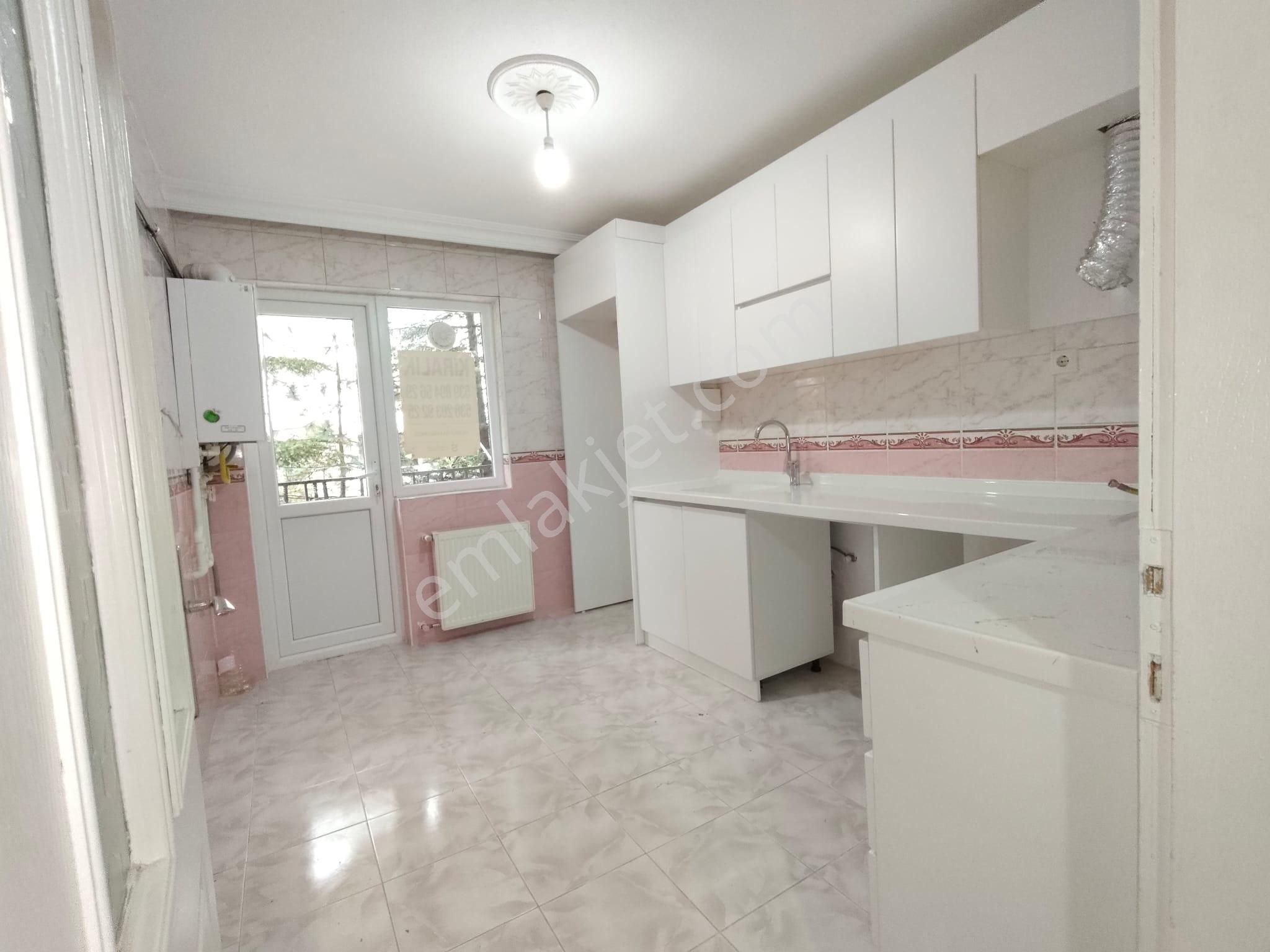 Yılmaz Gayrimenkul'den Selçuklu'mah 3+1 Giriş Kat Yapılı 125 M2 20 Bin Tl Kiralık - Görsel 25