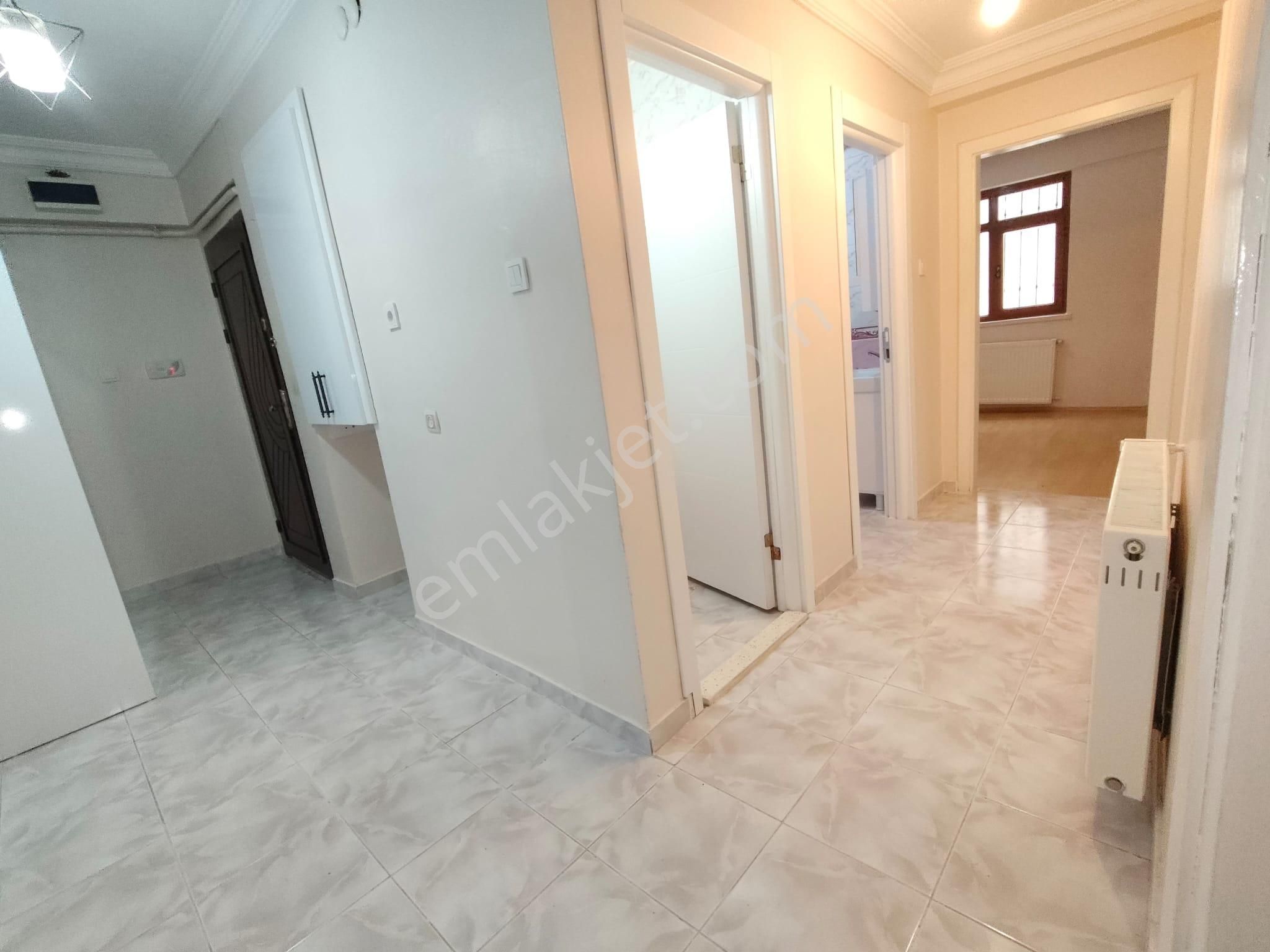 Yılmaz Gayrimenkul'den Selçuklu'mah 3+1 Giriş Kat Yapılı 125 M2 20 Bin Tl Kiralık - Görsel 14