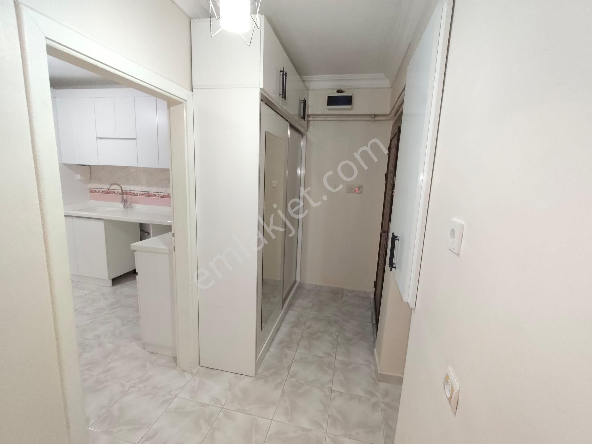Yılmaz Gayrimenkul'den Selçuklu'mah 3+1 Giriş Kat Yapılı 125 M2 20 Bin Tl Kiralık - Görsel 21