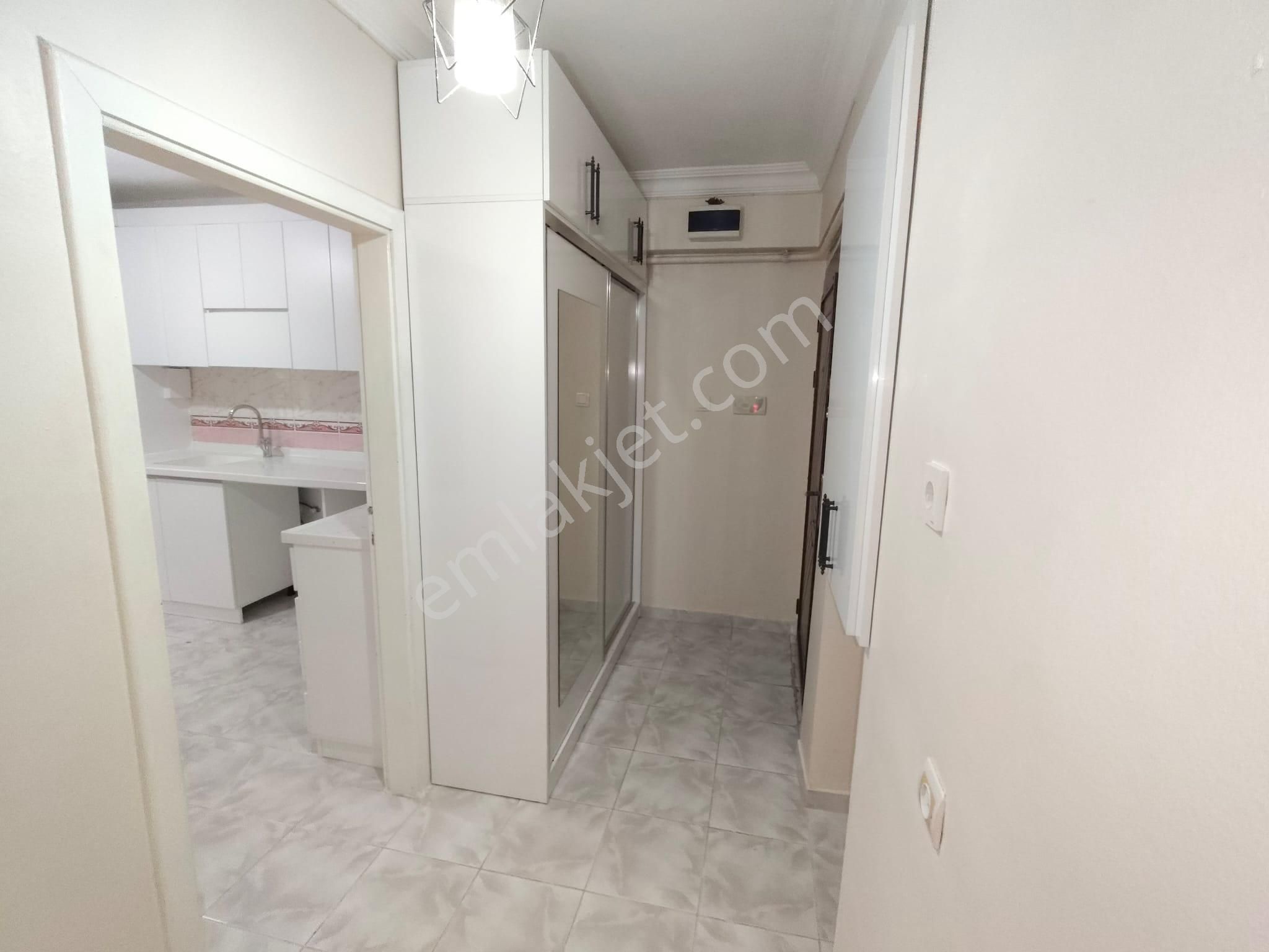 Yılmaz Gayrimenkul'den Selçuklu'mah 3+1 Giriş Kat Yapılı 125 M2 20 Bin Tl Kiralık - Görsel 17