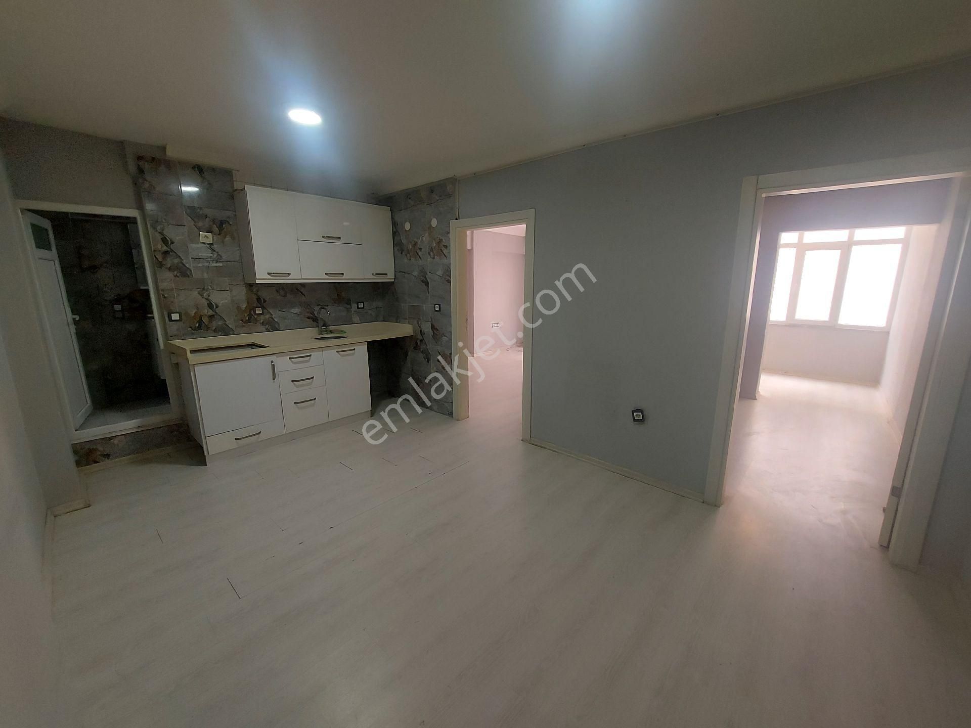 Merkezde Dr'lar Sitesinde 2+1 Yenilenmiş Ofis