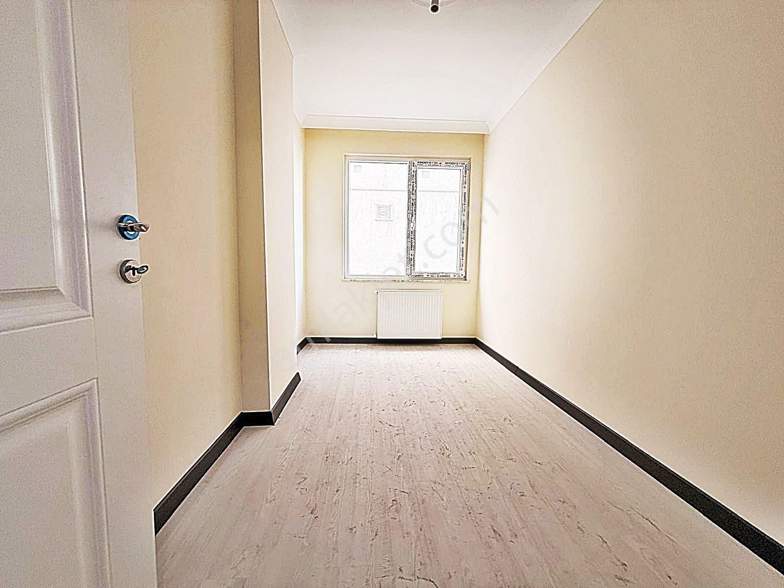 Beylikdüzü Yakuplu Mahallesinde Her Odası Güneş Alan Geniş Metrekare 3+1 Daire - Görsel 17