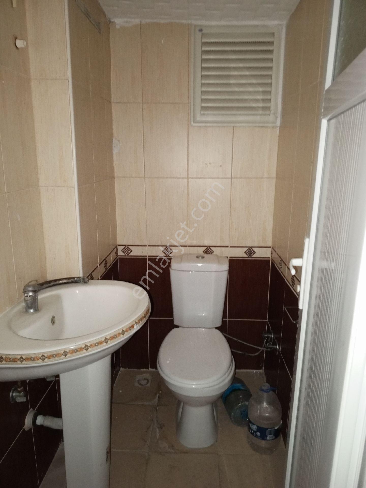 Yeliz'den Soma Nakliyeciler Okulu Yanında Kiralık 3+1 Daire - Görsel 4