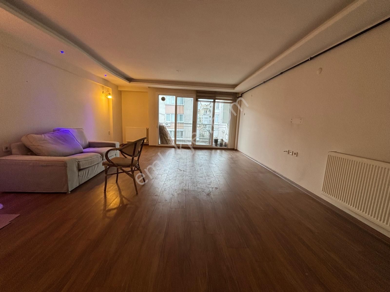 Bostanlı Merkezde Ara Kat Full Tadilatlı 3+1 Satılık Daire - Görsel 28