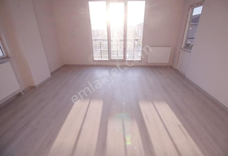 Çobançeşme Abdullah Öğücü Okulu Yakınında 135m2 3+1 İskanl Daire - Görsel 16