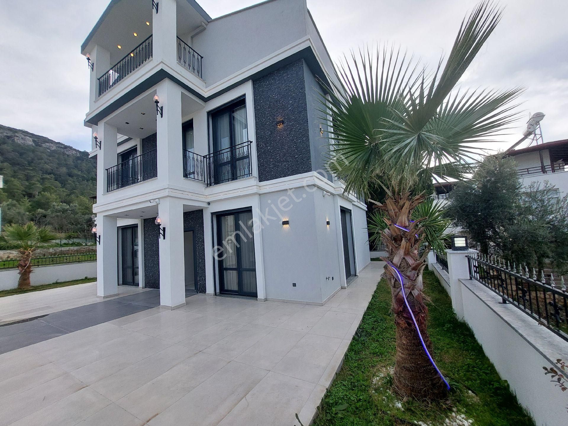 Didim Akbükte Satlık 4+1 Havuzlu Müstakil Villa - Görsel 7