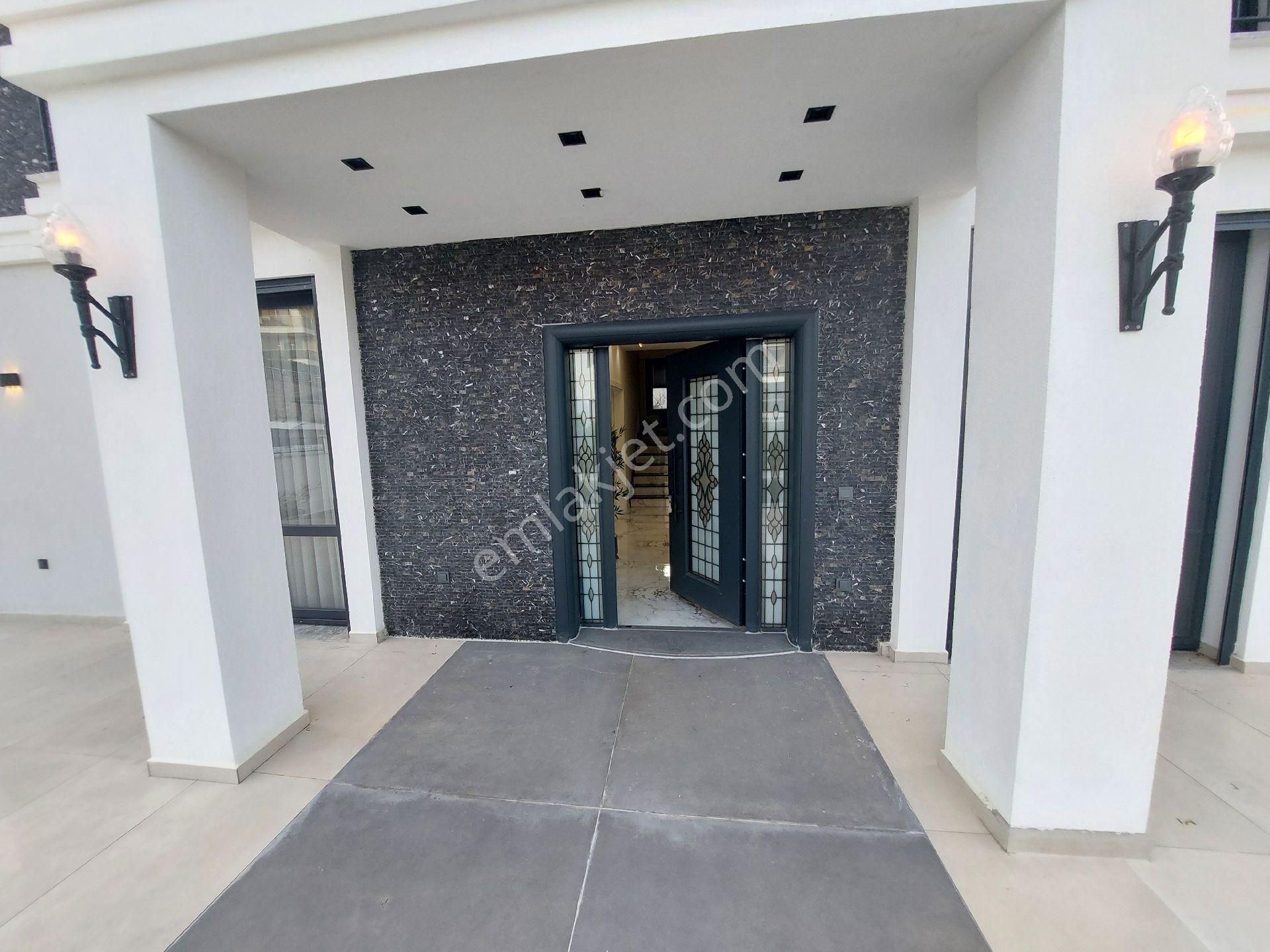 Didim Akbükte Satlık 4+1 Havuzlu Müstakil Villa - Görsel 3