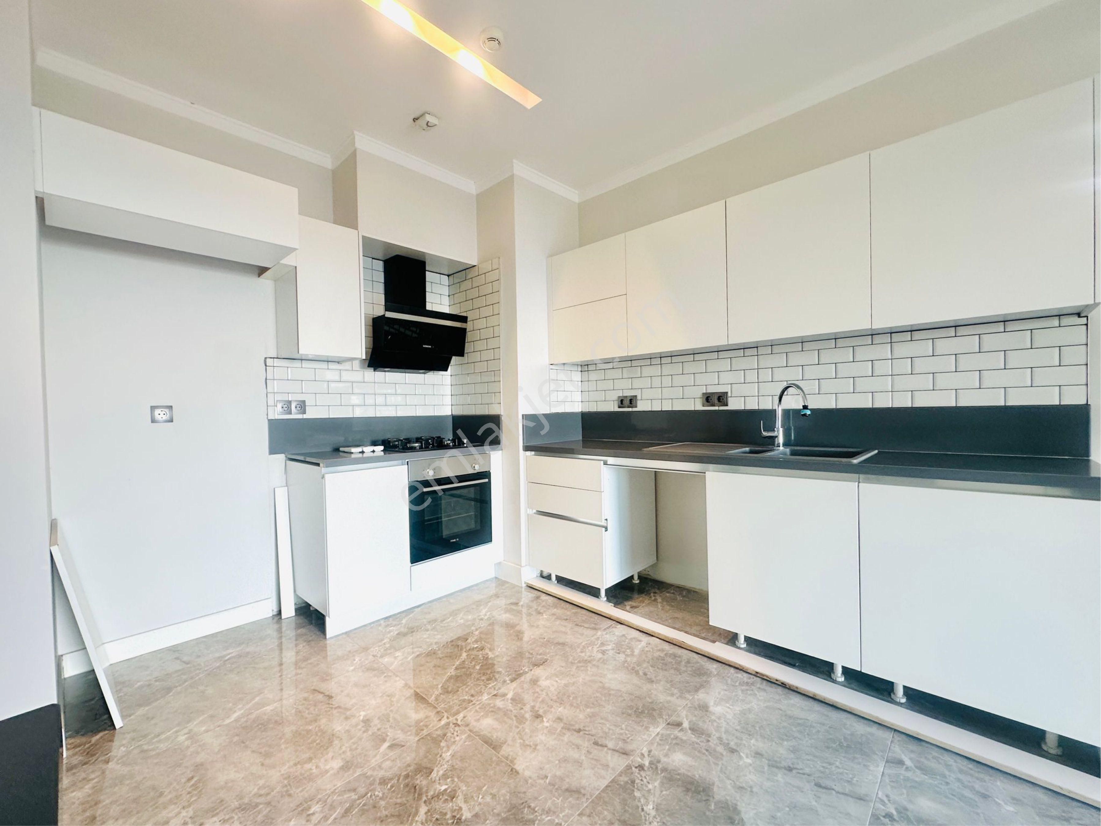 Kadınlar Denizi'nde Full Deniz Manzaralı 2+1 Satılık Daire - Görsel 2