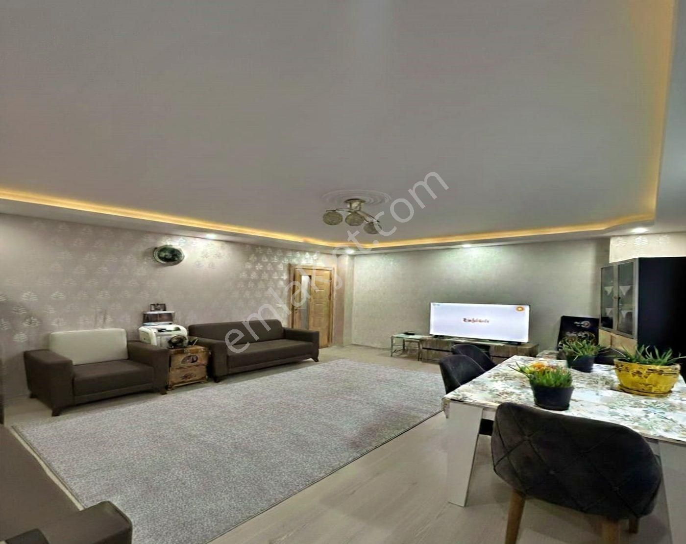 Beylikdüzü Yakuplu Mah Geniş M2 Satılık 3+1 Daire - Görsel 3