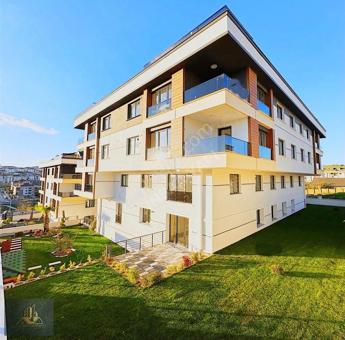 Beylikdüzü Kavaklı'da Satılık 2+1 Vadi Manzaralı Site İçi Daire - Görsel 12
