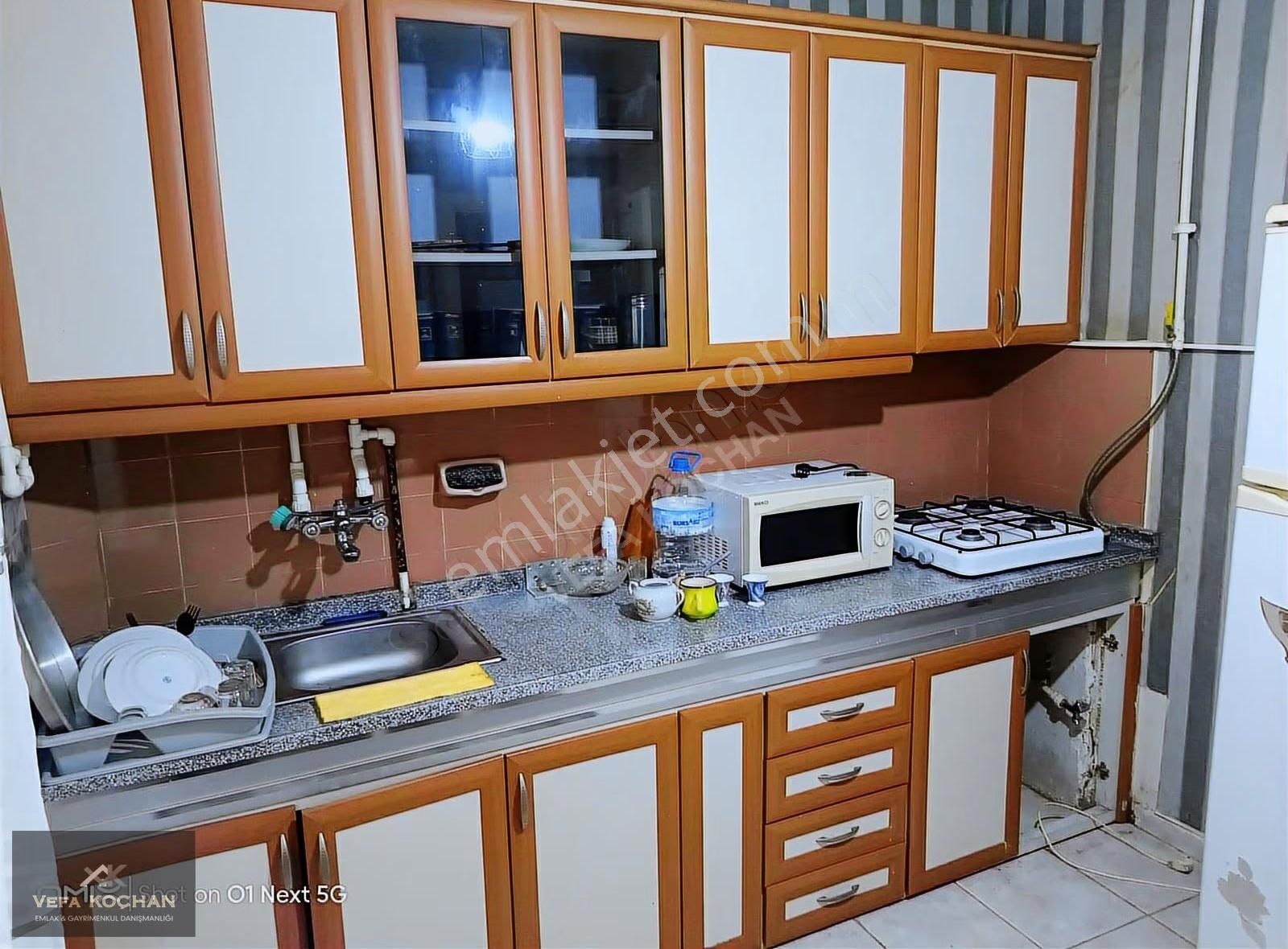 Vefa Koçhan'dan Hoşnudiye Mh. Kanatlı Avm Arasında Kiralık 2+1 - Görsel 17