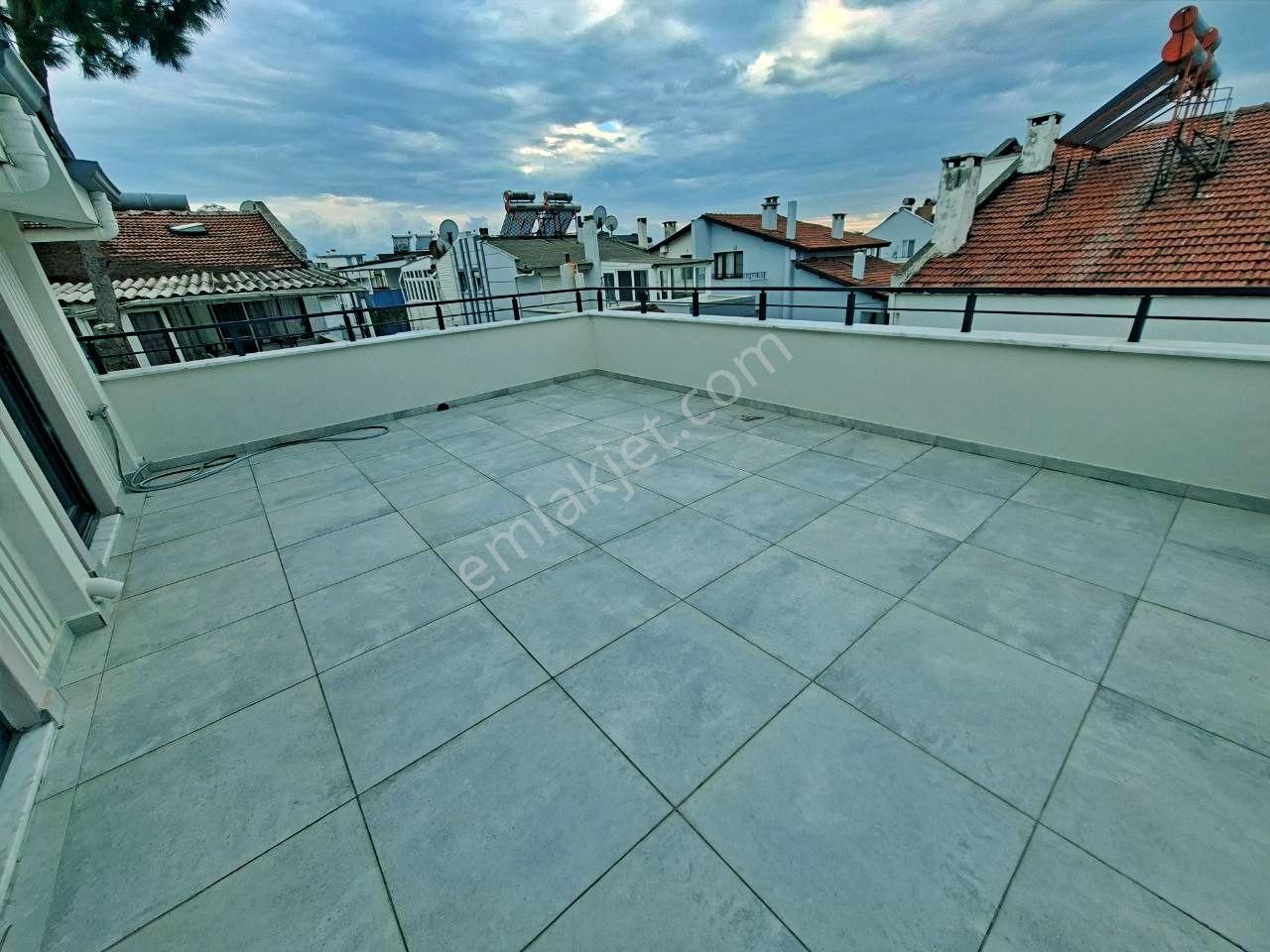 Uytundan Akçay Yenimahalle'de Denize 200 Metre Satılık 3+1 Villa - Görsel 25