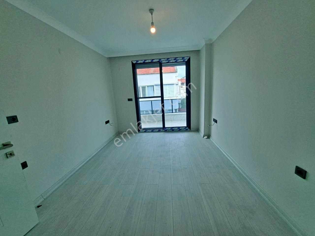 Uytundan Akçay Yenimahalle'de Denize 200 Metre Satılık 3+1 Villa - Görsel 17