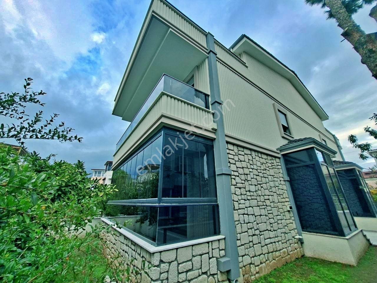 Uytundan Akçay Yenimahalle'de Denize 200 Metre Satılık 3+1 Villa - Görsel 18