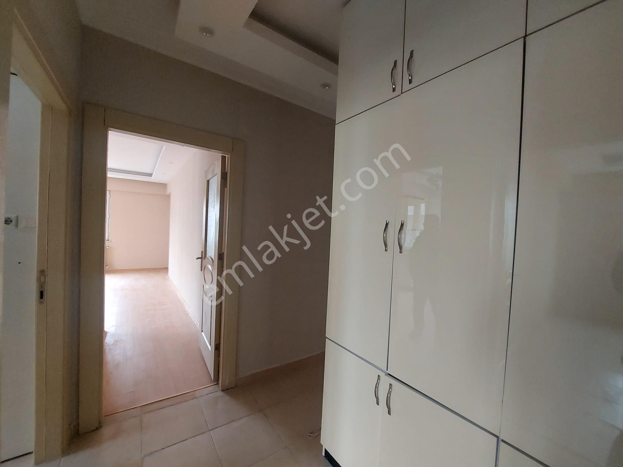 Bülbülzade'de 3+1 Toprak Emlak'tan İyi Konumda Ara Kat Daire ! - Görsel 24