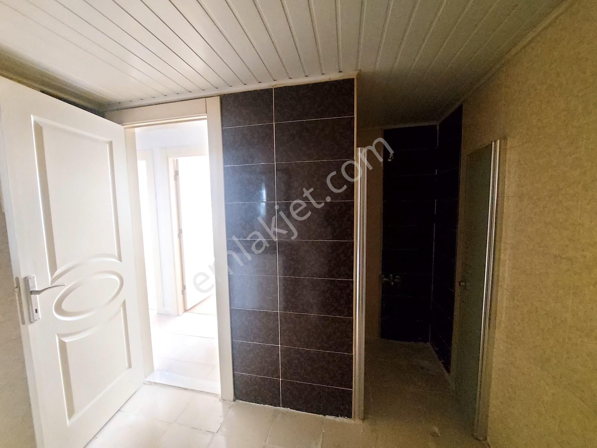 Bülbülzade'de 3+1 Toprak Emlak'tan İyi Konumda Ara Kat Daire ! - Görsel 3