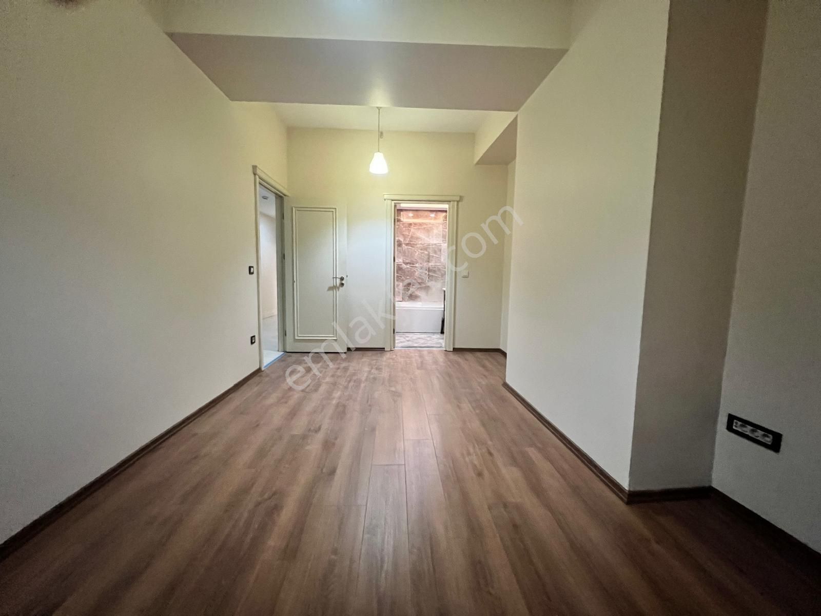 Kiptaş Venezia Mega Satılık Boş Çift Banyolu Balkonlu 2+1 Daire - Görsel 7