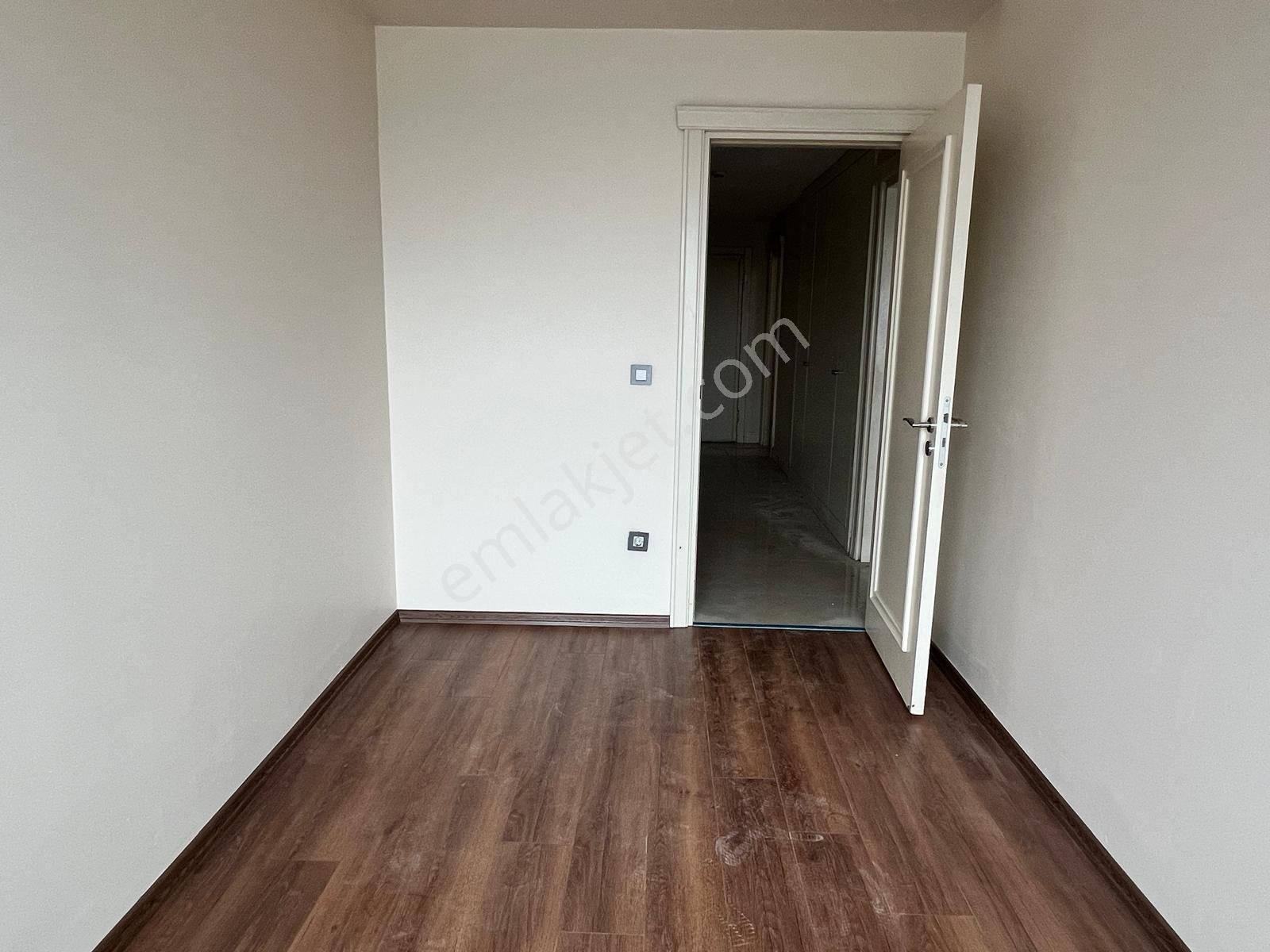 Kiptaş Venezia Mega Satılık Boş Çift Banyolu Balkonlu 2+1 Daire - Görsel 10