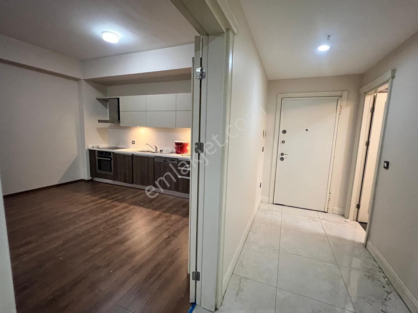 Kiptaş Venezia Mega Satılık Boş Çift Banyolu Balkonlu 2+1 Daire - Görsel 4