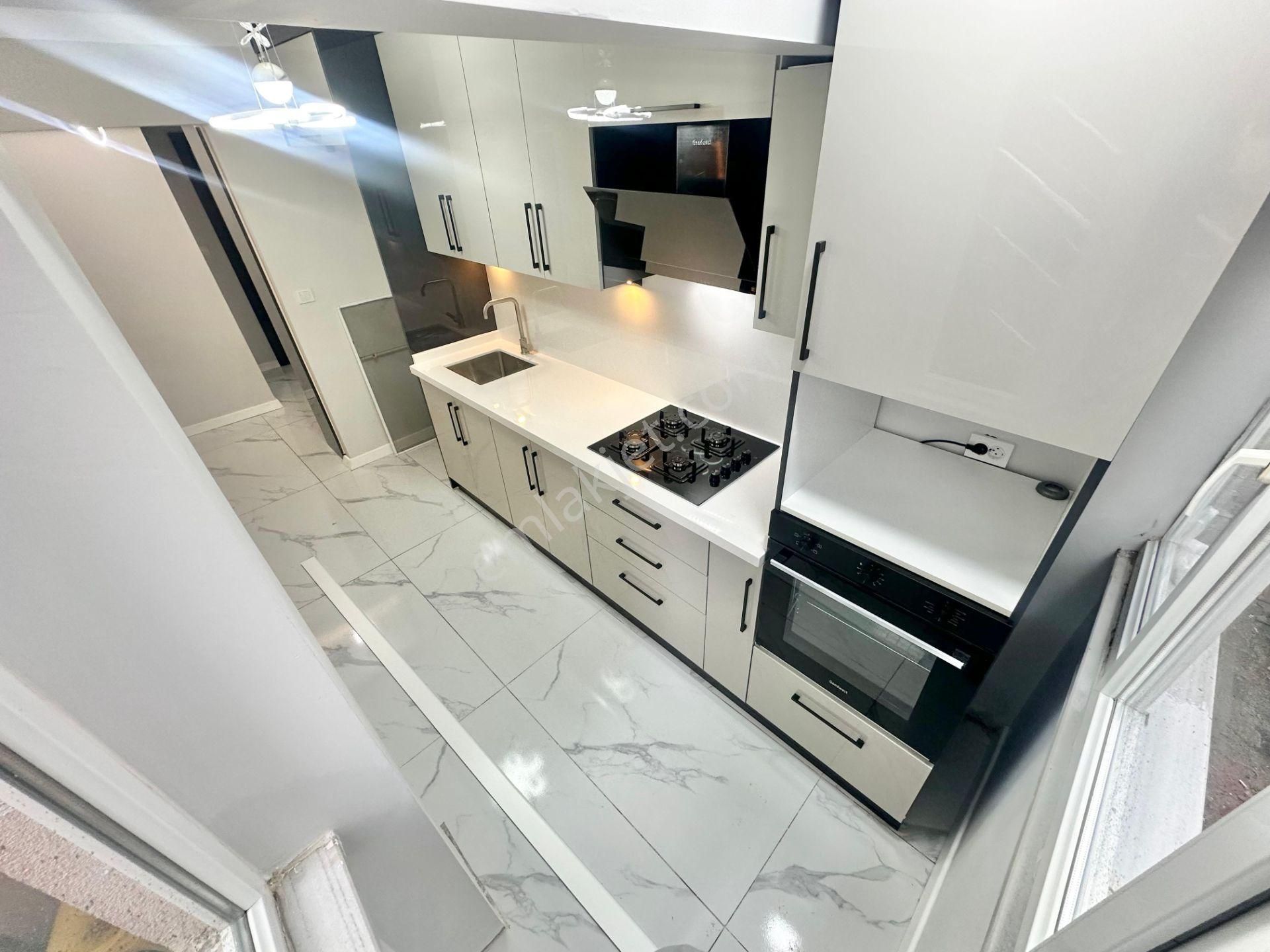 ꧁ay Emlaktan꧂akçay Merkezde Denize Yakın Bahçe Kullanımlı Müstakil Tadında Satılık 2+1 Lüx Daire - Görsel 14