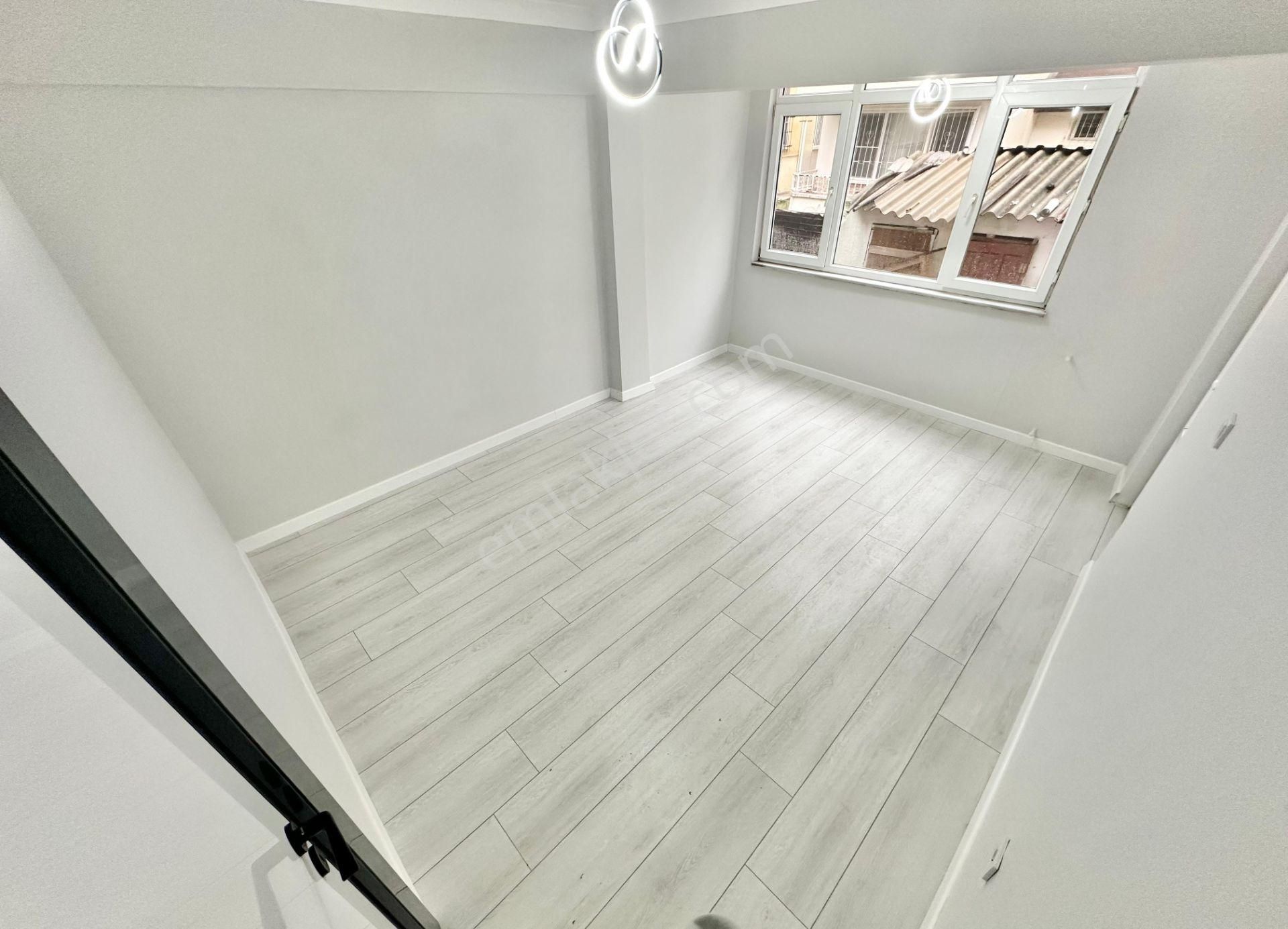 ꧁ay Emlaktan꧂akçay Merkezde Denize Yakın Bahçe Kullanımlı Müstakil Tadında Satılık 2+1 Lüx Daire - Görsel 22