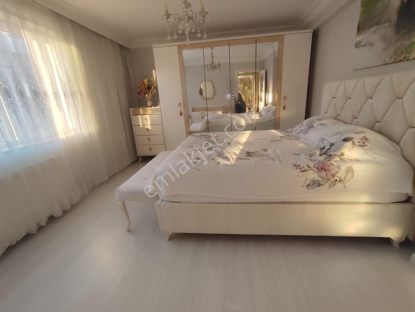 Azmir'den Satılık Cadde Cepheli 5+1 Dubleks 210 M2 Daire Forsale - Görsel 21