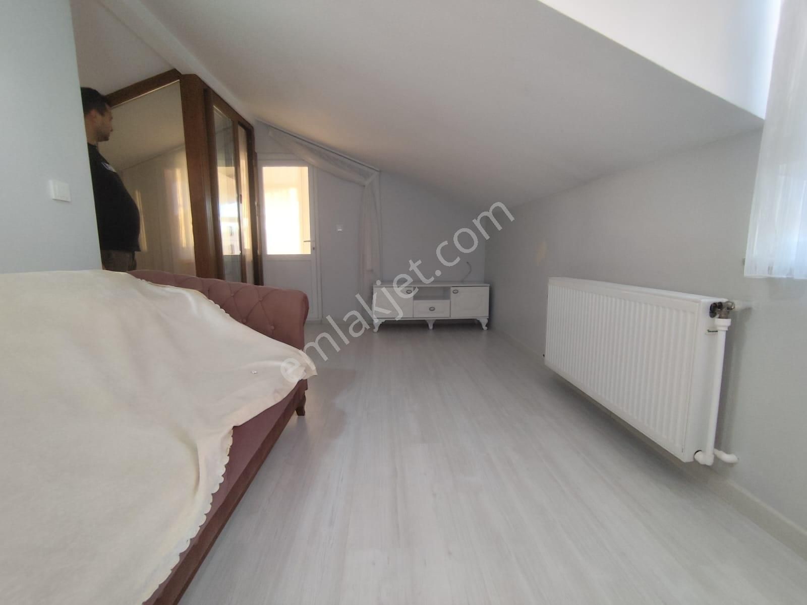 Azmir'den Satılık Cadde Cepheli 5+1 Dubleks 210 M2 Daire Forsale - Görsel 19