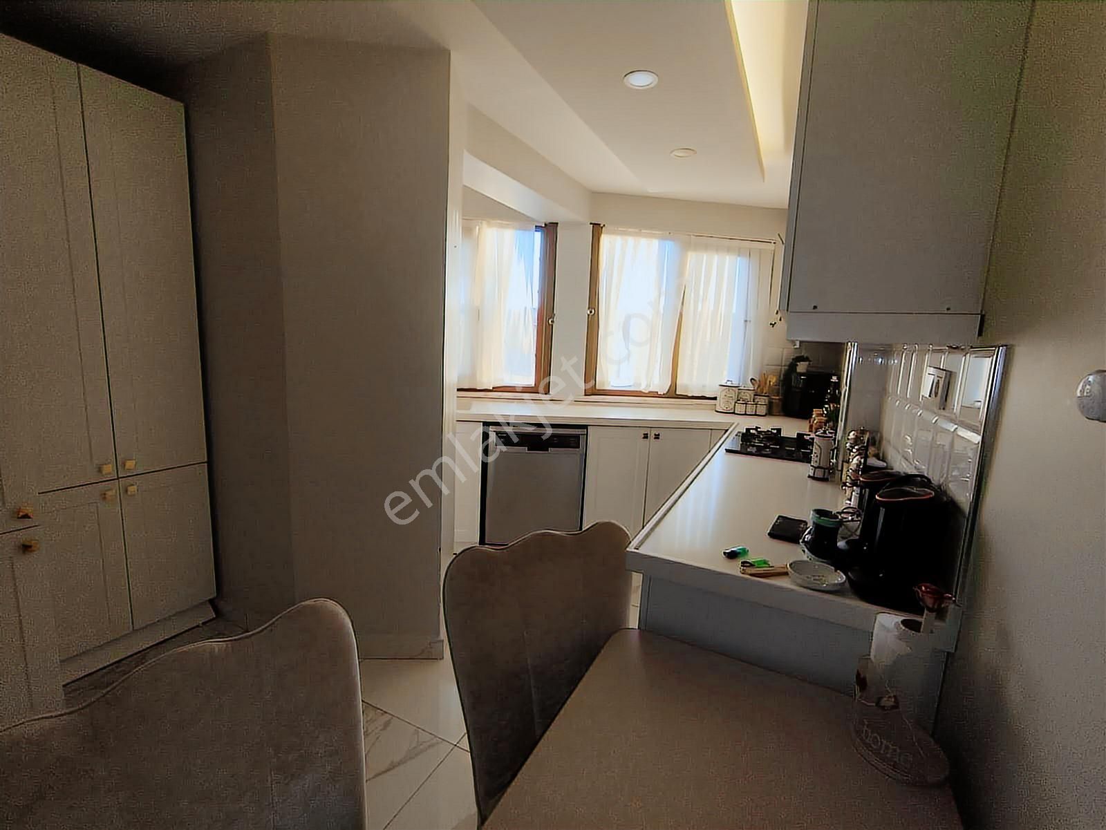 Azmir'den Satılık Cadde Cepheli 5+1 Dubleks 210 M2 Daire Forsale - Görsel 26