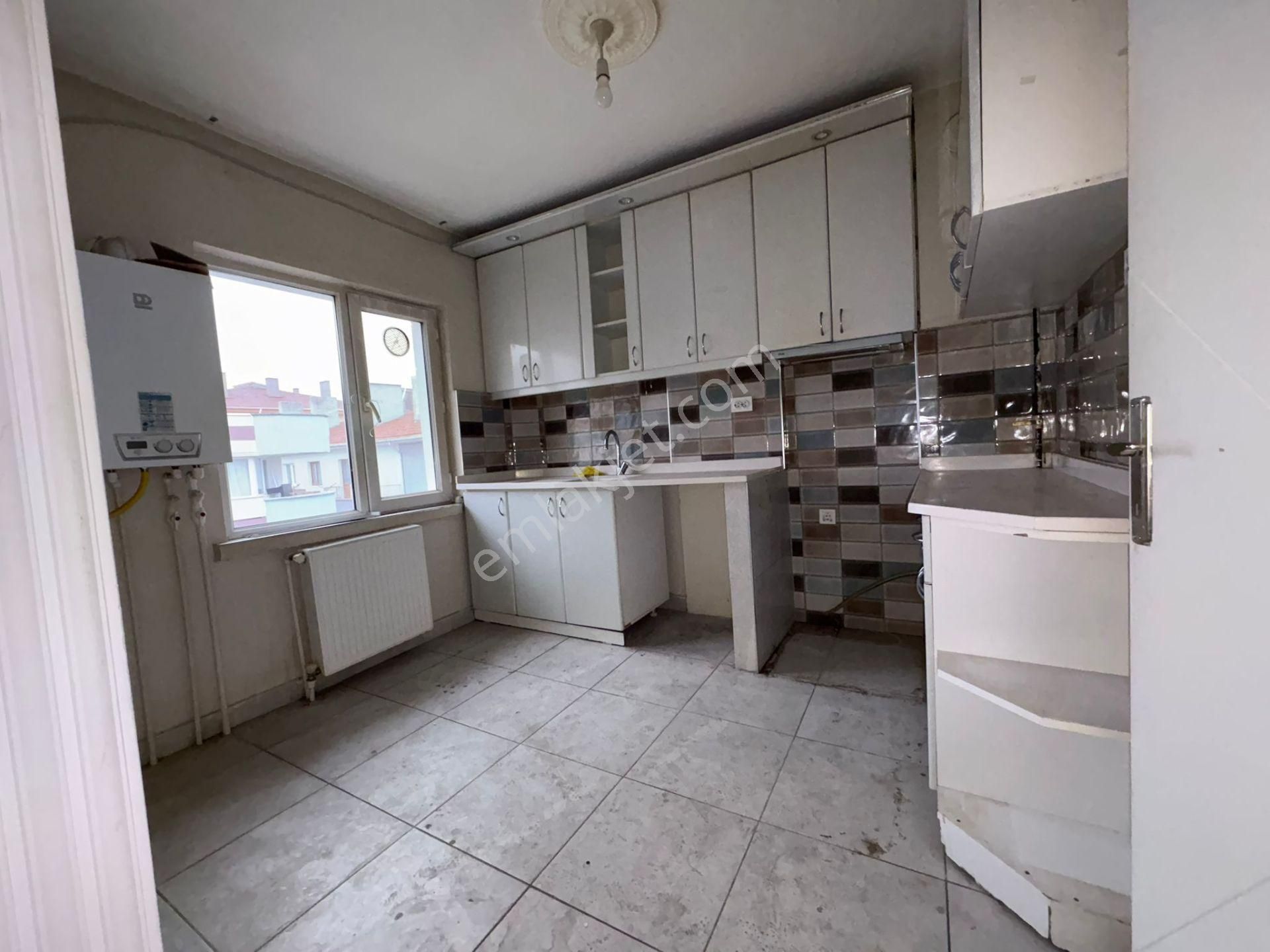 Yılmaz Gayrımenkulden Harika Fırsat 4+1 Katta Atatürk Mahallesinde Kiralık Daire 22.0000tl - Görsel 18