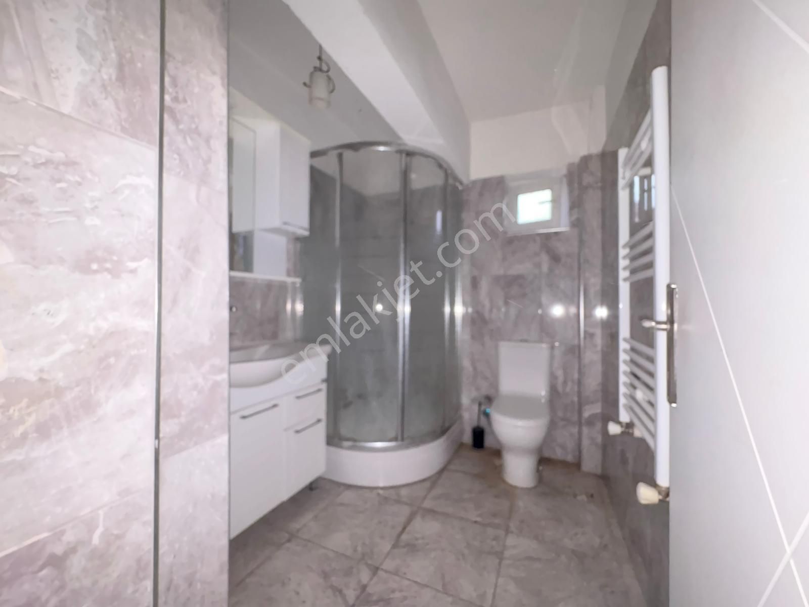 Yılmaz Gayrımenkulden Harika Fırsat 4+1 Katta Atatürk Mahallesinde Kiralık Daire 22.0000tl - Görsel 13