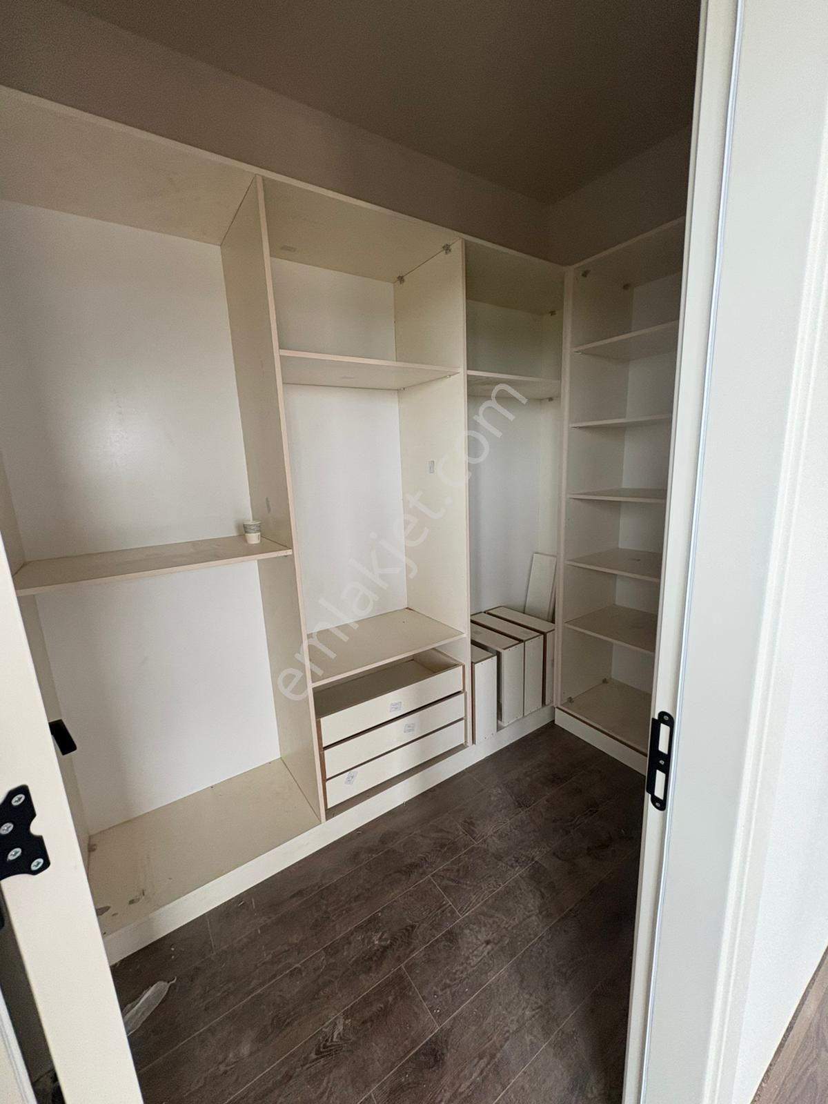 Karınca'dan Esenbağlar'da Havuzlu 5+1 Triplex Villa Satılık! - Görsel 31