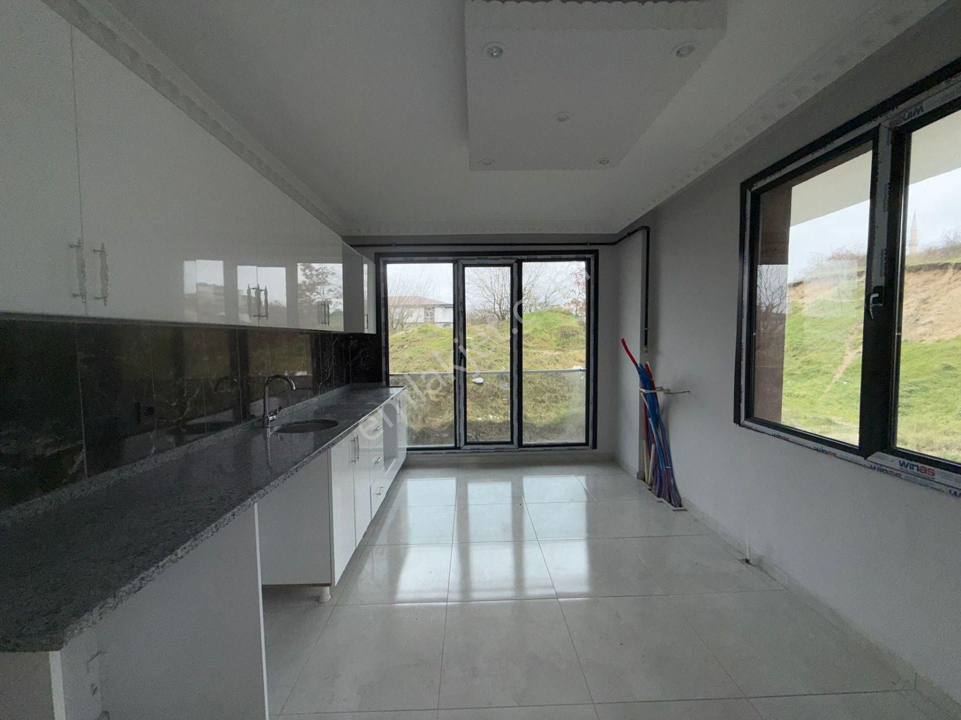 Akyüz Gayrimenkul Den; Merkezi Konumda Iskanlı Kombılı Satılık 5+2 Ters Dubleks - Görsel 19