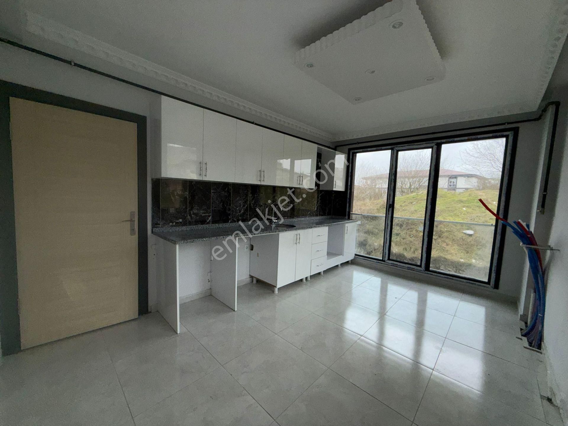 Akyüz Gayrimenkul Den; Merkezi Konumda Iskanlı Kombılı Satılık 5+2 Ters Dubleks - Görsel 15