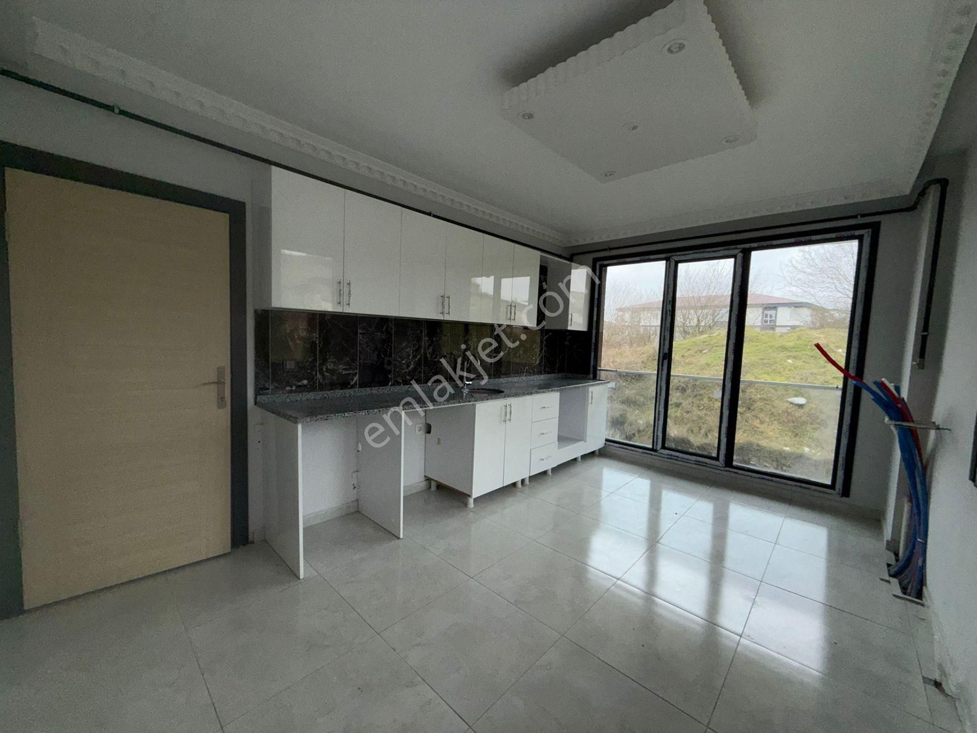 Akyüz Gayrimenkul Den; Merkezi Konumda Iskanlı Kombılı Satılık 5+2 Ters Dubleks - Görsel 24