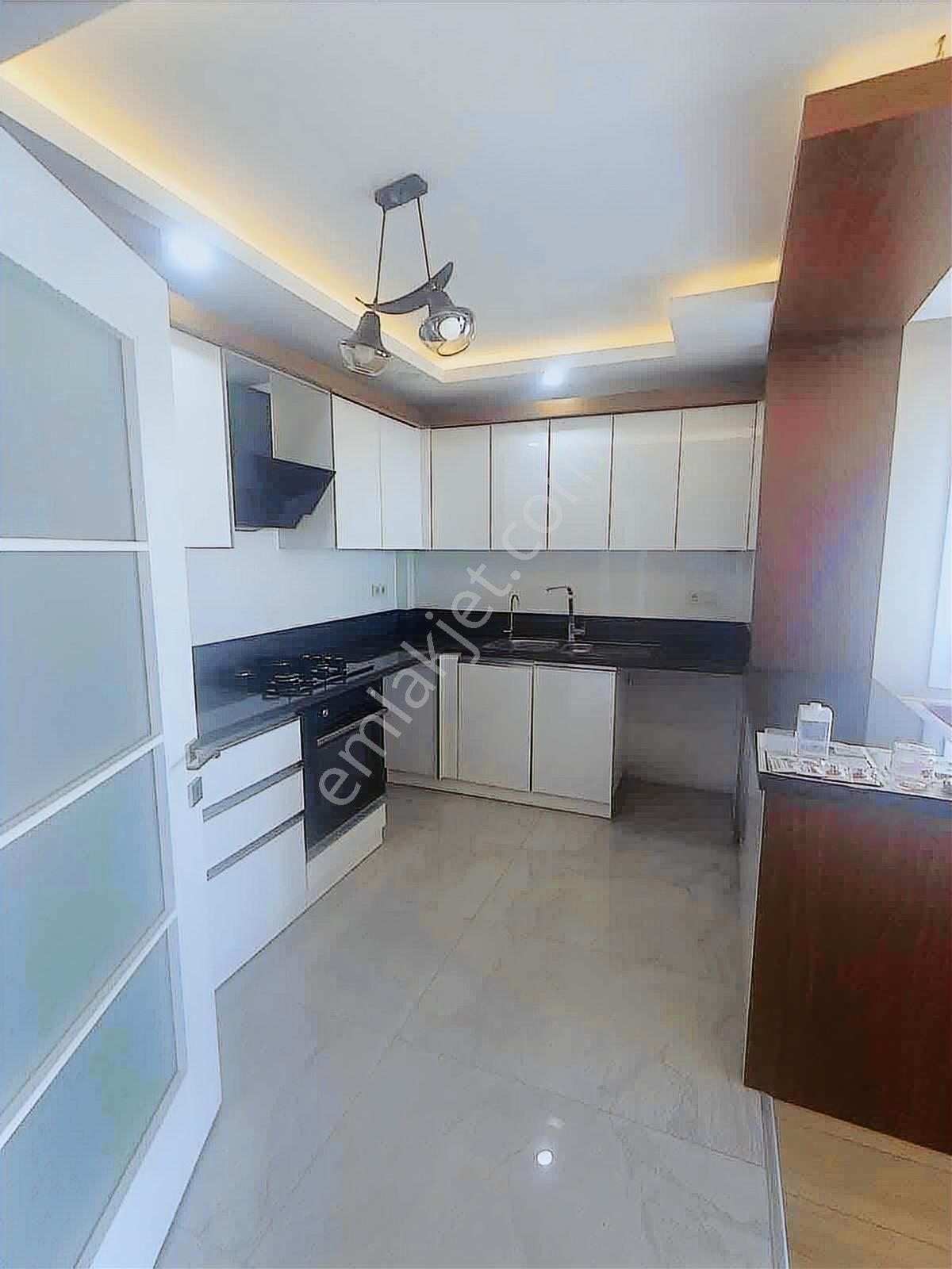 Aydınlar Mah.3+1 Kombili Çift Banyolu Kiralık Daire - Görsel 3