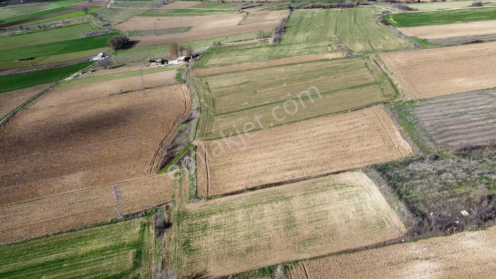 Ulucan'dan İnegöl Kulaca Mahallesin'de Müükemmel Satılık Tarla - Görsel 2