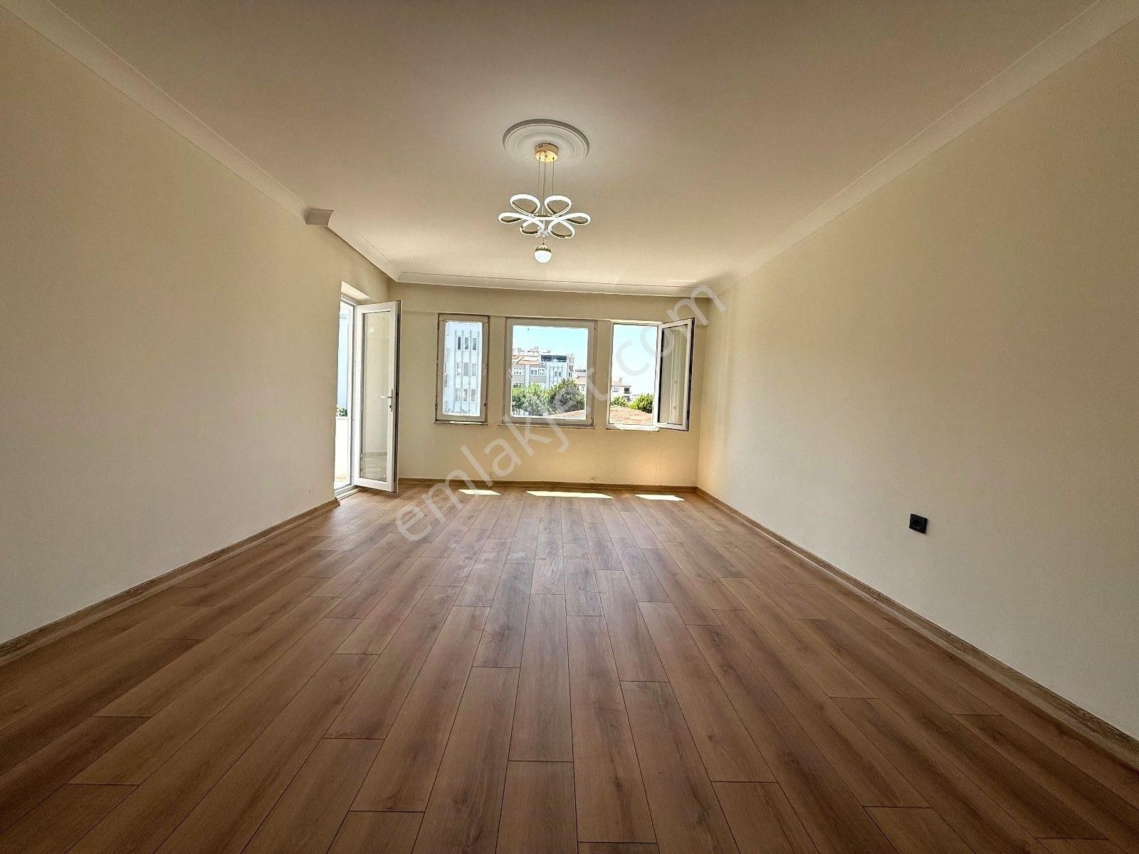 Parla'dan Türk Hamam Konseptli Ara Kat Satılık 3+1 Daire - Görsel 9
