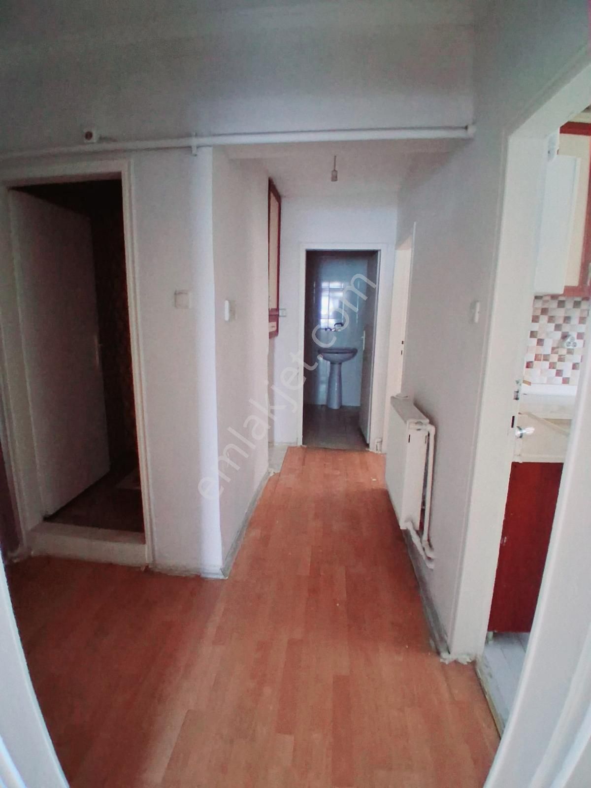 Benliler'den Basın Cadde'ye Yakın 2+1 Giriş Yapılı Satılık Daire - Görsel 3