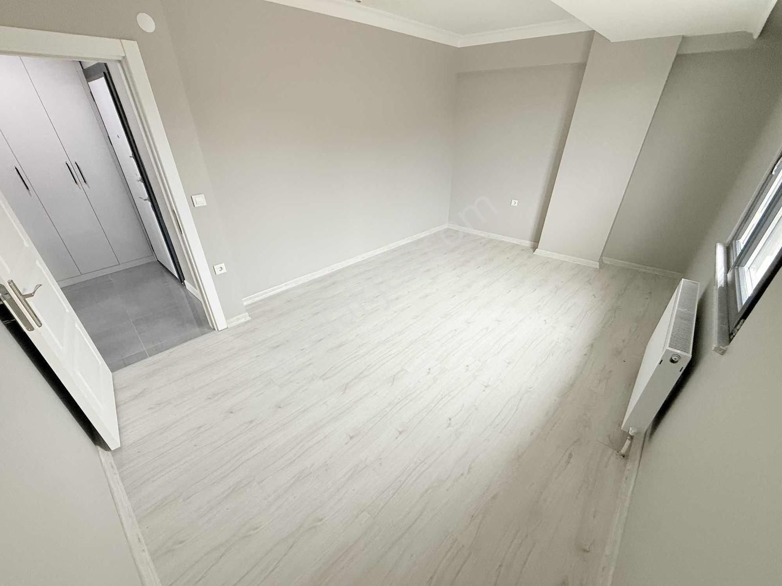 Pusula İnşaat'tan Gazi Mah Cadde Üzerinde 2+1 105 M2 Köşe Başı - Görsel 2