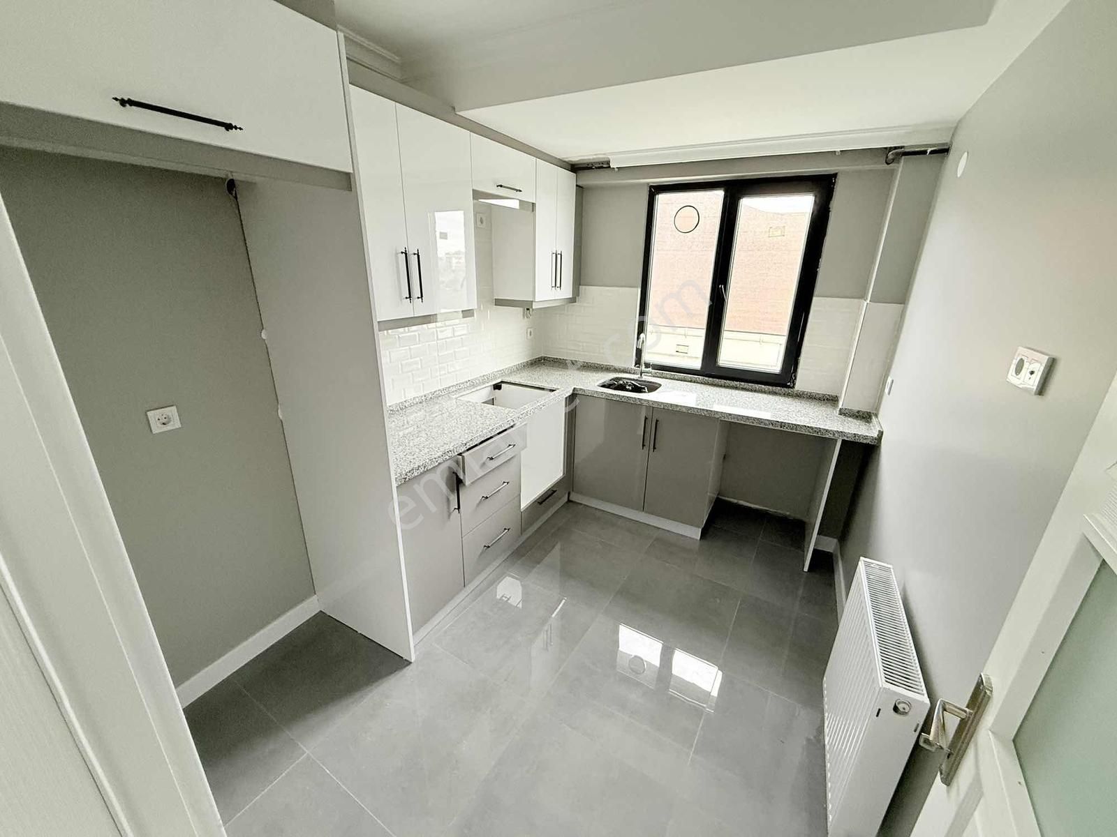 Pusula İnşaat'tan Gazi Mah Cadde Üzerinde 2+1 105 M2 Köşe Başı - Görsel 33