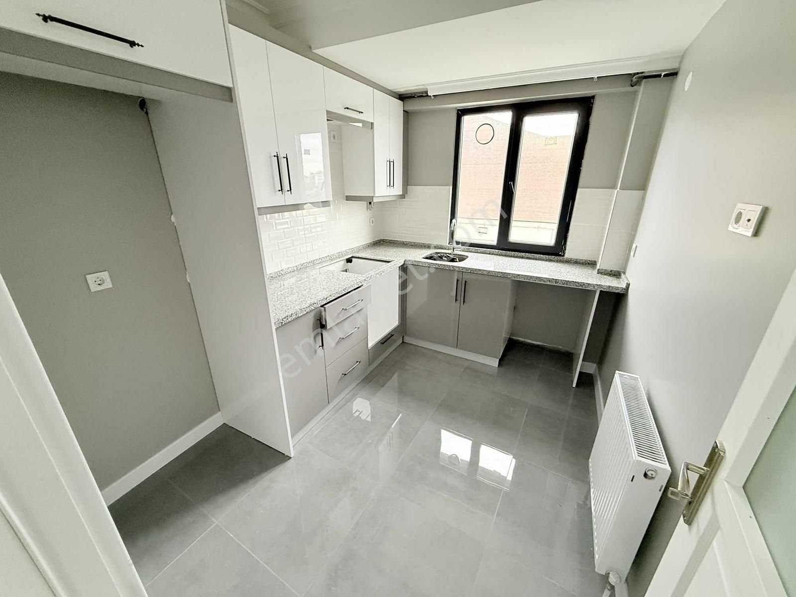 Pusula İnşaat'tan Gazi Mah Cadde Üzerinde 2+1 105 M2 Köşe Başı - Görsel 21