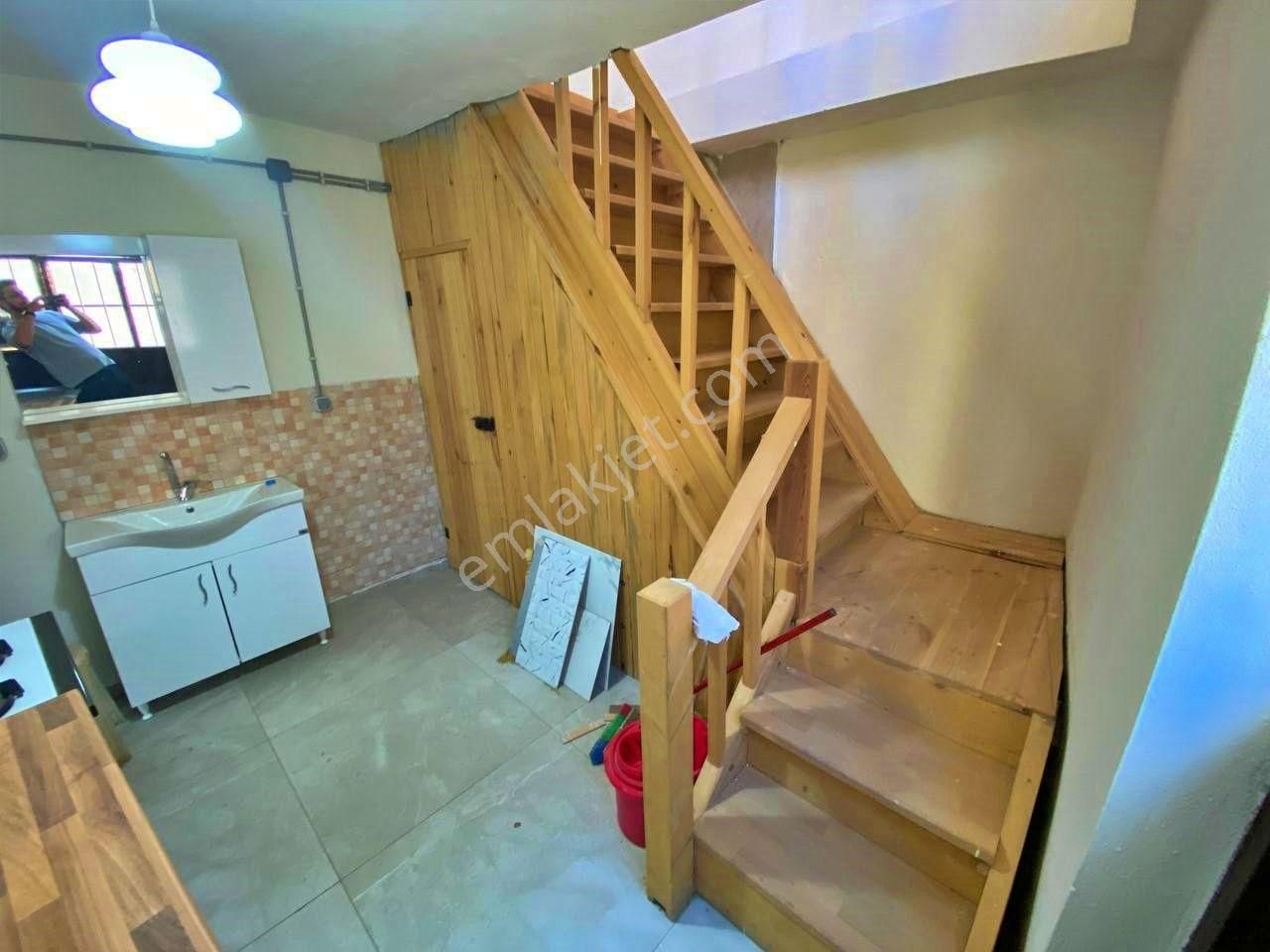 Uytundan Güre Köyünde Yenilenmiş Satılık Mustakil Köy Evi - Görsel 35