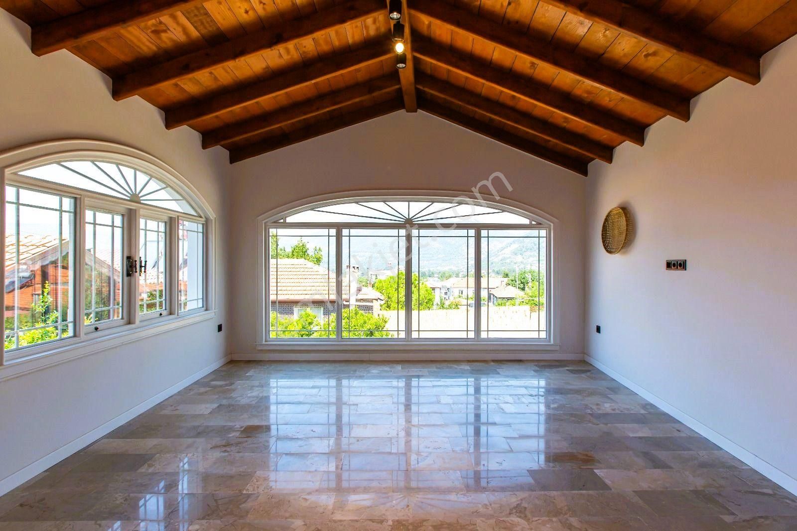 Goldhouse Dan Satılık Yeşilüzümlünün Kalbinde, Doğayla İç İçe Özel Tasarımlı 3+1 Villa - Görsel 20