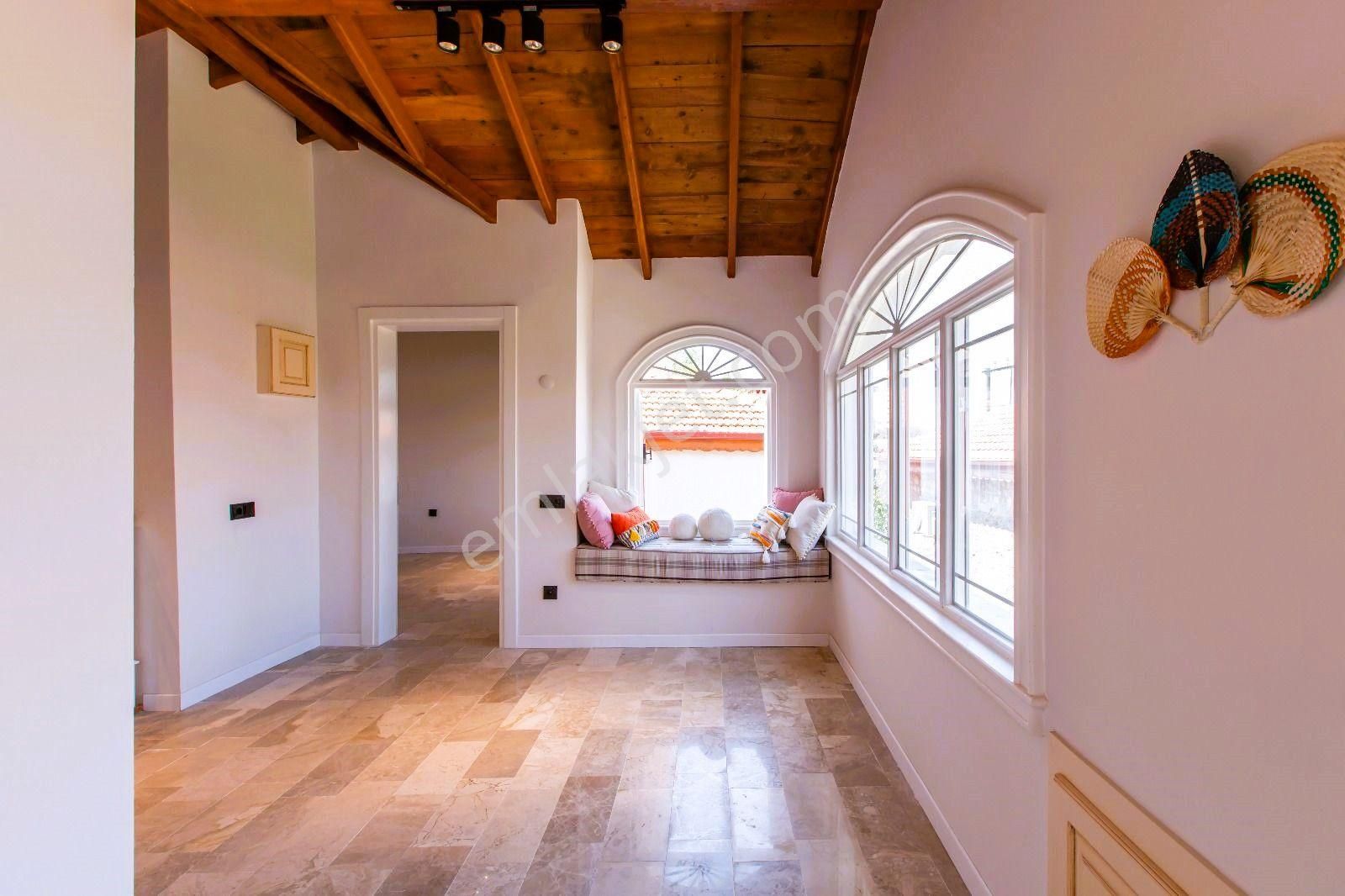 Goldhouse Dan Satılık Yeşilüzümlünün Kalbinde, Doğayla İç İçe Özel Tasarımlı 3+1 Villa - Görsel 19